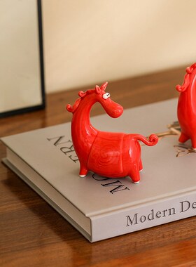 【一只彪悍的马】创意陶瓷小马摆件家居可爱动物萌宠桌面装饰摆件