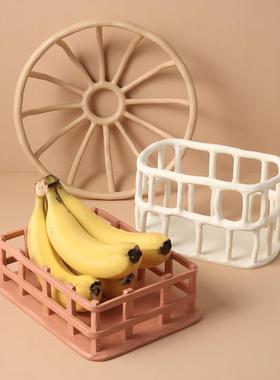 莫兰迪树脂镂空果篮客厅茶几创意家居装饰品酒店民宿收纳摆件