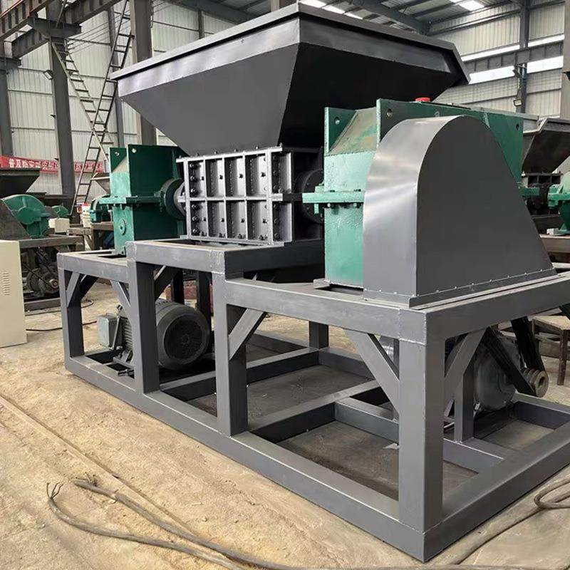 Type 1000 Large Crusher Wood Plastic Universal Crusher Industrial Solid Waste Metal Dual Shaft Shredder Chassis