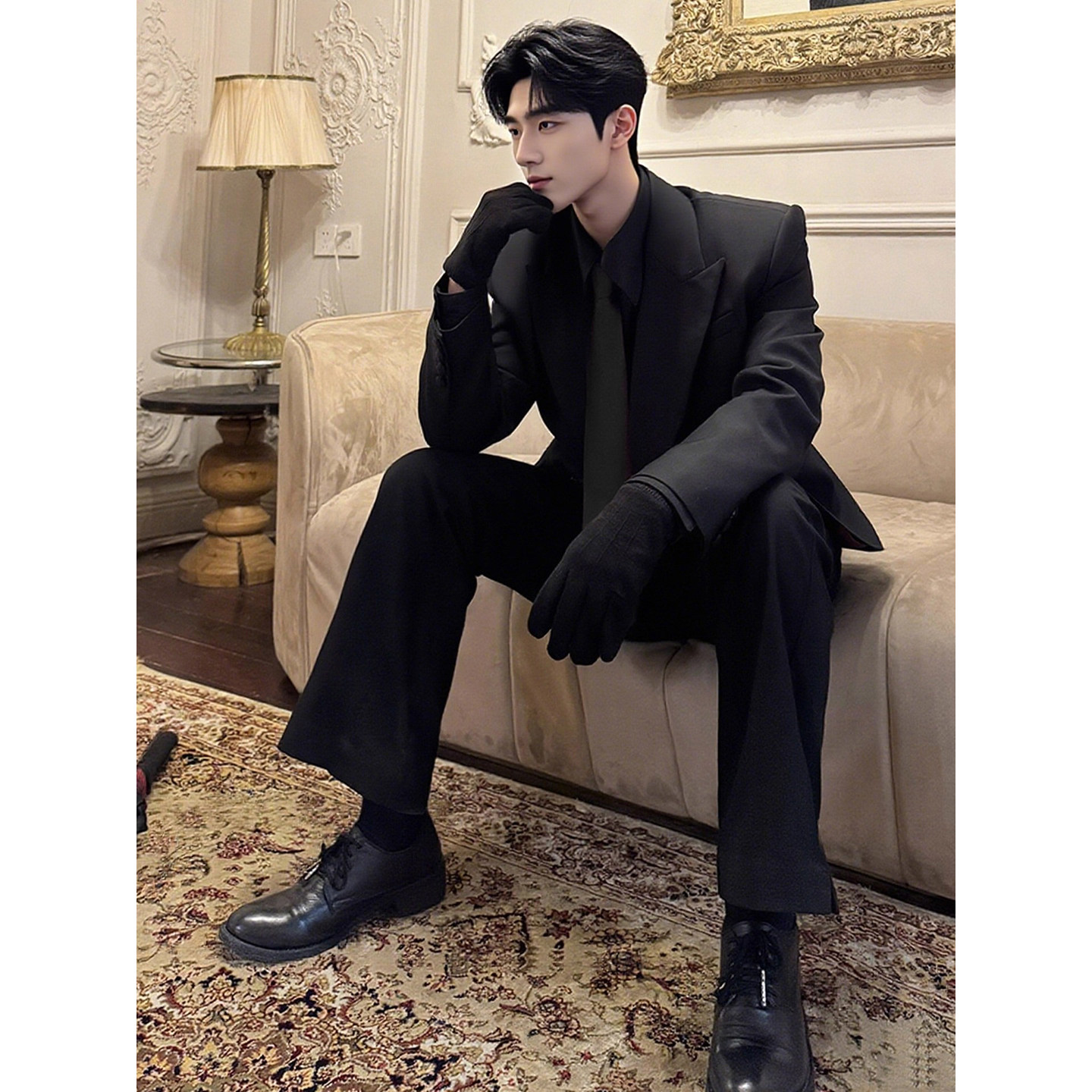 黑色韩版那不勒斯dk西装套装男高级感廓形垫肩礼服枪驳领休闲西服,淘宝优惠券,粉丝福利购,淘宝优惠卷