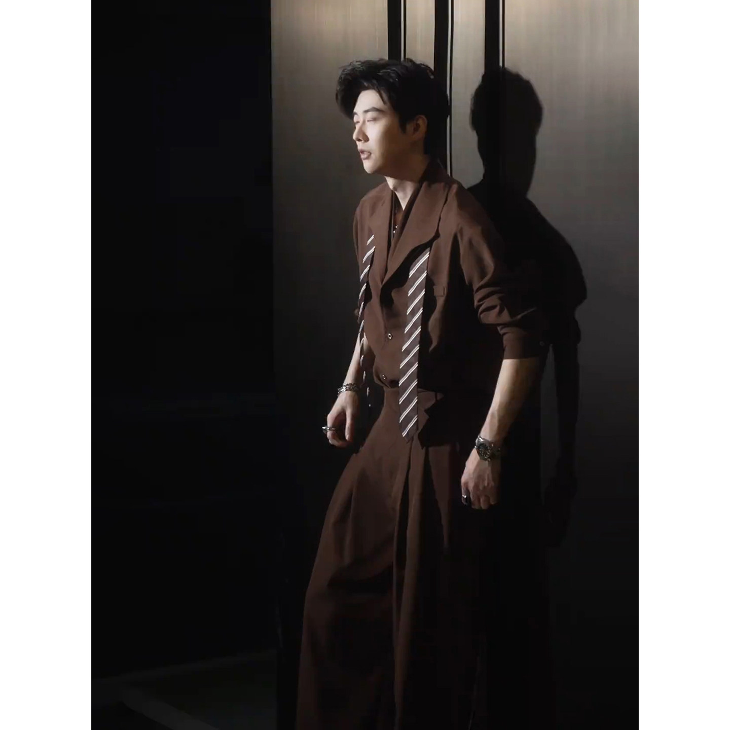 美拉德假两件长袖衬衫套装男生韩系帅气穿搭一整套垂感阔腿西装裤,淘宝优惠券,粉丝福利购,淘宝优惠卷