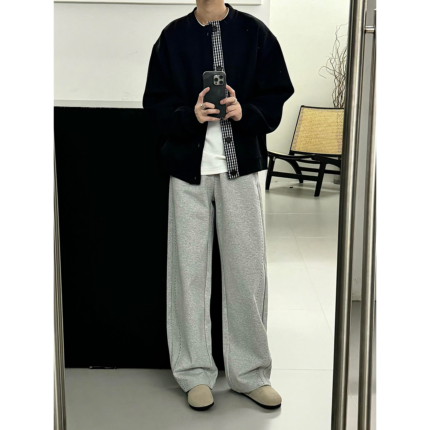 黑色棒球领格子针织衫外套老钱风男士高级感痞帅套装重磅弯刀卫裤 - 图0