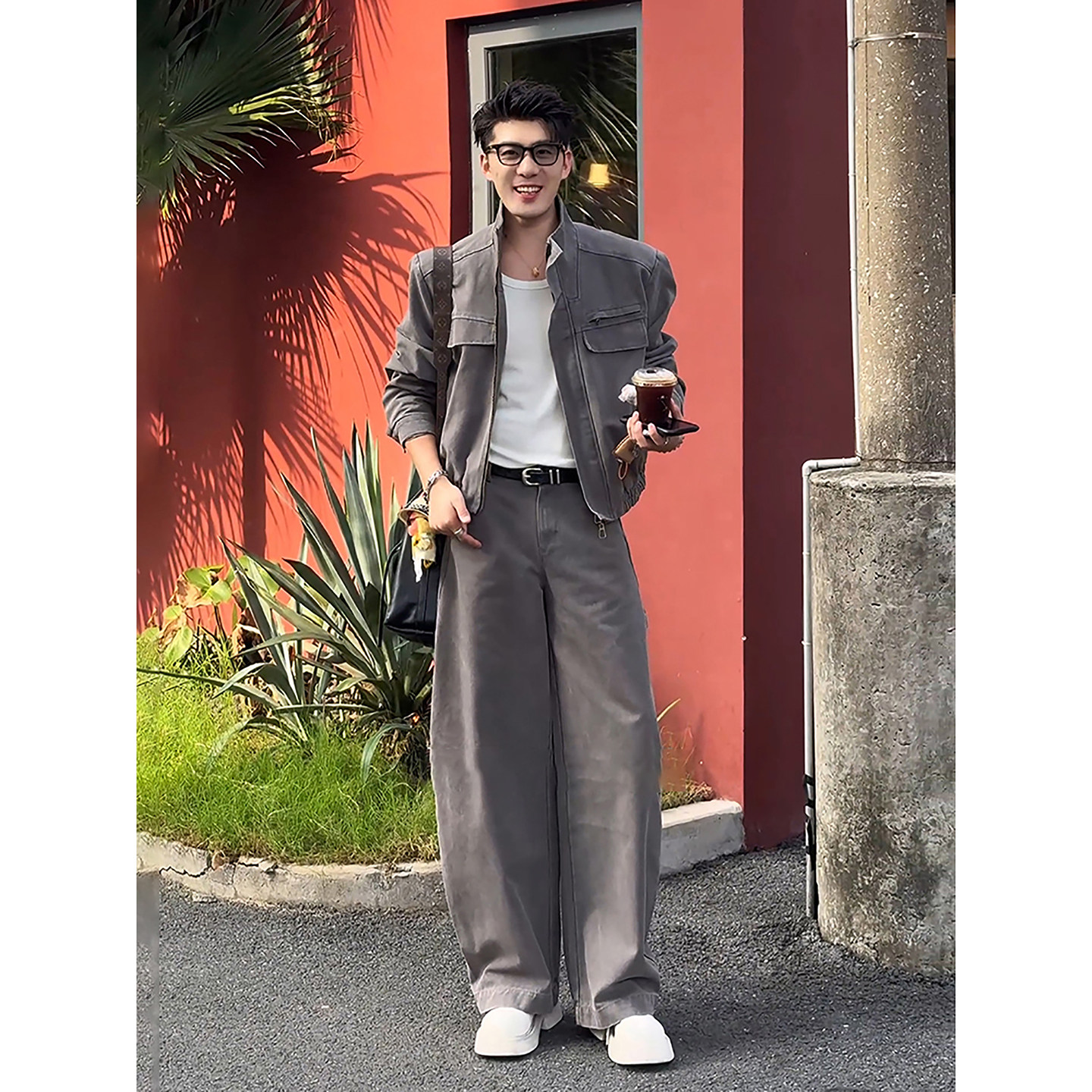 美式短款立领夹克外套男酷帅穿搭一整套高级感阔腿直筒工装裤套装,淘宝优惠券,粉丝福利购,淘宝优惠卷