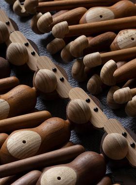 朋有家 丹麦猴子实木摆件设计师北欧家居装饰品挂件生肖创意礼物