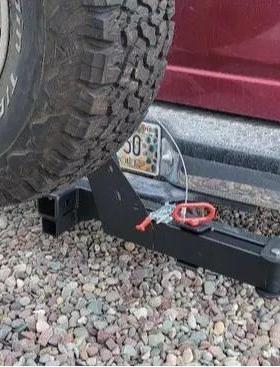 汽车通用备胎架拖车杠方口连备胎架多功能备胎架双头备胎架水箱