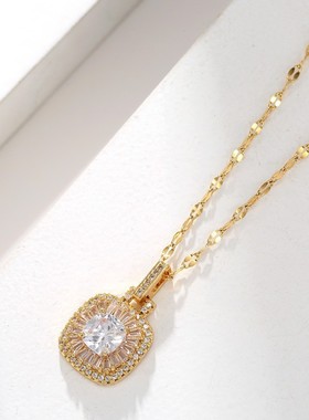 项链女日韩风小方包钻石新款吊坠时尚小众设计感颈链锁骨链