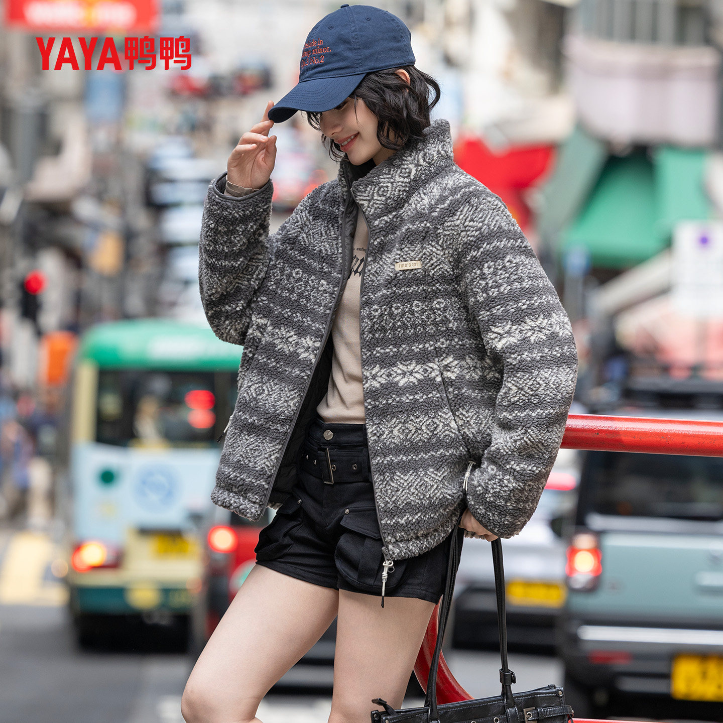 鸭鸭官方羽绒服费尔岛元素2025冬季外套情侣款摇粒绒百搭羽绒服女