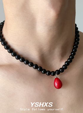 黑色串珠红色水滴吊坠项链