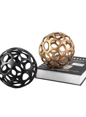 简约现代几何创意合金镂空球摆件样板间书房家居室内装饰桌面摆设