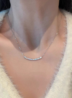 微笑项链镶钻925银莫桑石吊坠锁骨链饰品轻奢经典送女友生日礼物