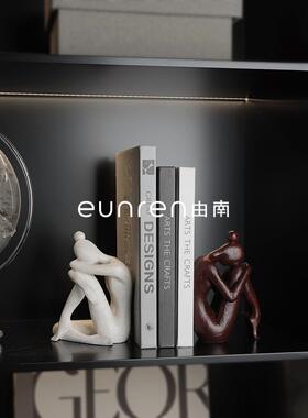 现代简约抽象人物书挡摆件样板房客厅电视柜家居书房书立软装品