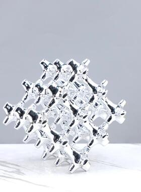 现代简约几何电镀树脂镂空魔方艺术装饰摆件客厅卧室软装家居饰品