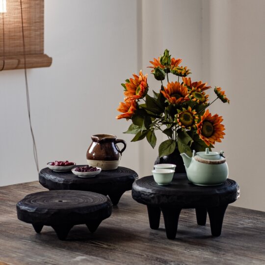 Coffee table carbonized wood black Jingjifeng minimalist log pier