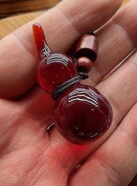 波罗的海血珀葫芦吊坠琥珀蜜蜡男女款福禄寿毛衣链招财进宝民族风