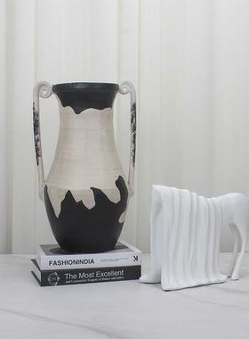 现代侘寂风居家陶瓷书房莫兰迪陶艺手作桌面花瓶摆件民宿软装饰品