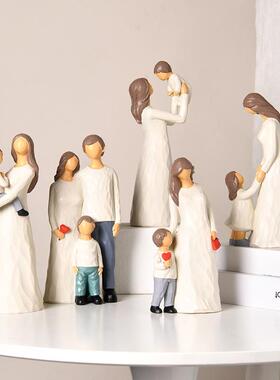 家人轻奢可爱手工摆件北欧人物家居装饰酒柜高级树脂摆件工艺品