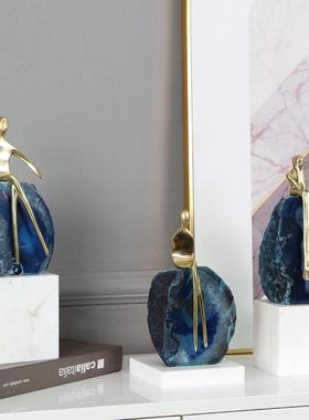 电视柜酒柜装饰品摆件现代轻奢玛瑙工艺品样板间客厅摆设抽象人物