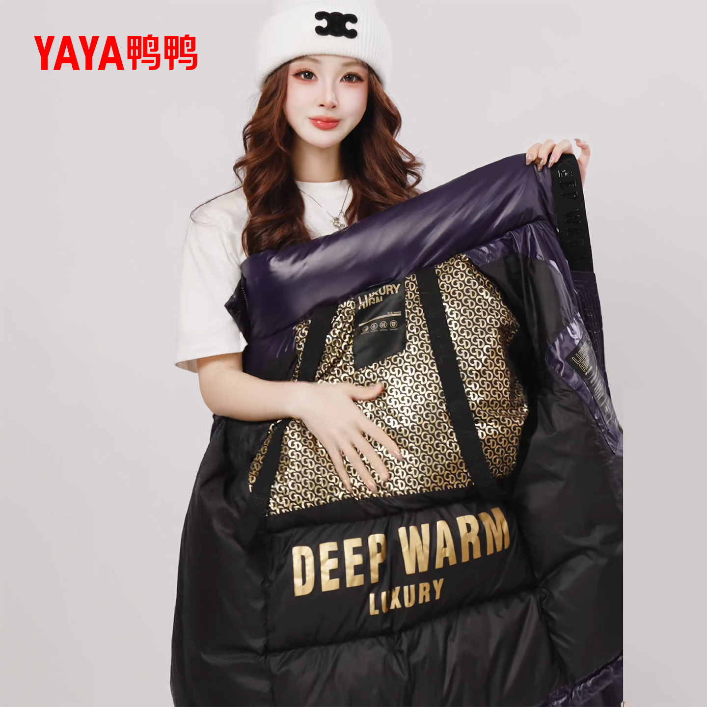 YAYA鸭鸭2025冬季新款羽绒服女黑金泡芙短款加厚连帽气质休闲外套