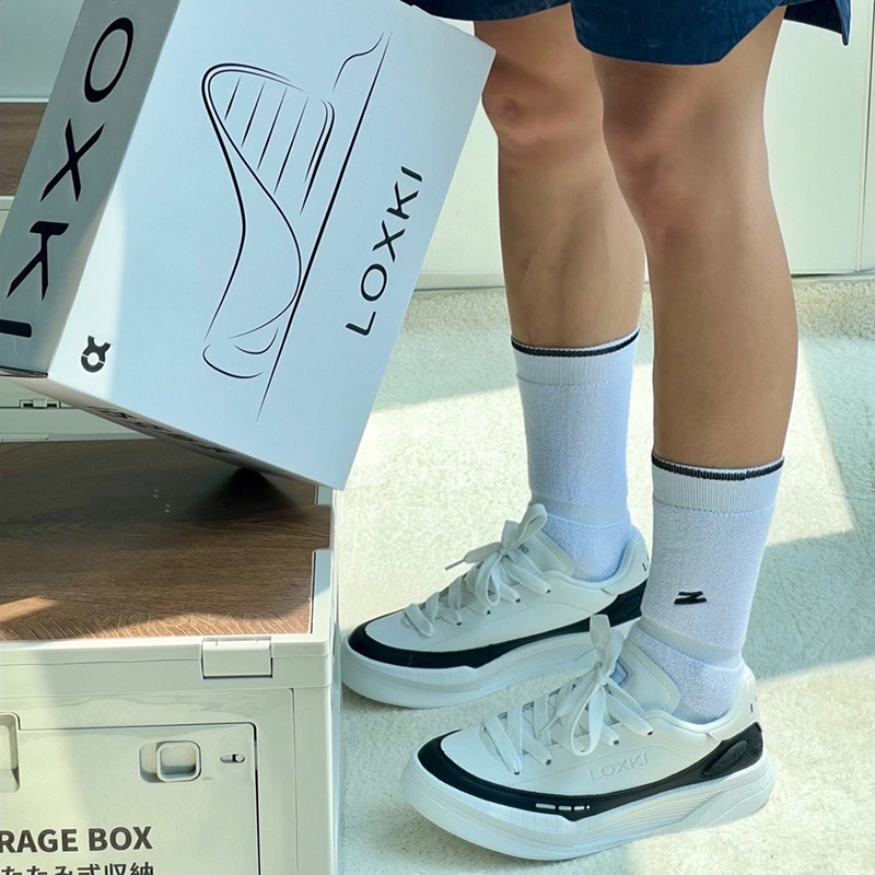 LOXKi洛克斯基男生鞋子秋冬新款板鞋男鞋厚底增高鞋【明星同款】