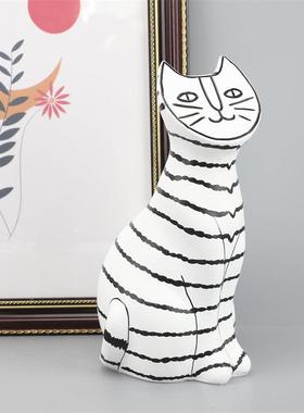 创意黑白坐姿条纹猫摆件样板房家居电视柜儿童房艺术工艺软装饰品