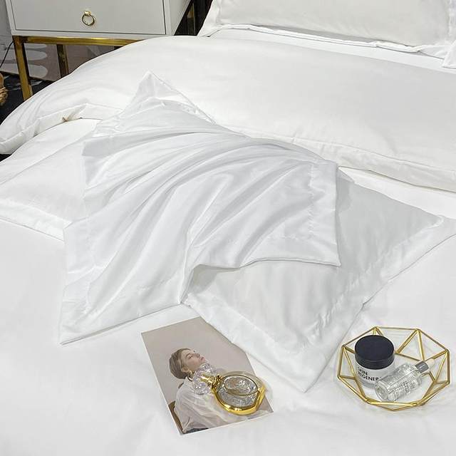 Hotel pure white bed sheets and quilt covers Single dormitory Hotel VBT bed sheets and persons covers dirty pure cotton quilt covers tribute satin quilt covers