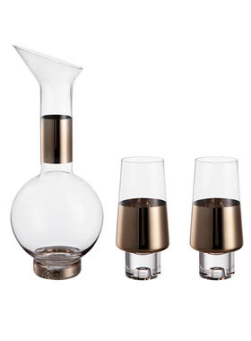 现代轻奢样板间酒水室吧台厨房玻璃酒具冰桶托盘酒杯组合饰品摆件