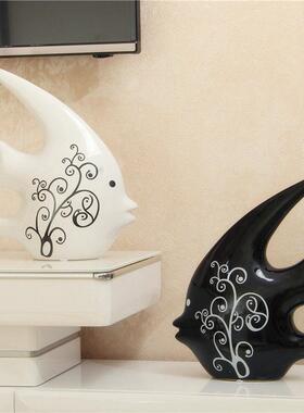 家居饰品客厅电视柜装饰品简约创意情侣摆件结婚礼动物陶瓷黑白鱼