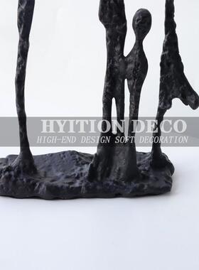 现代抽象四口之家艺术雕塑饰品样板房电视柜客厅入口书房铁艺