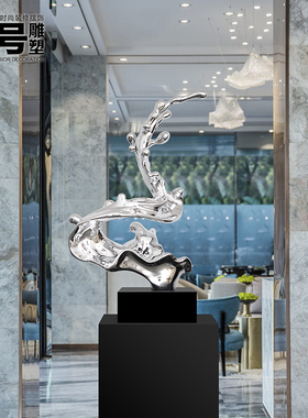 酒店客厅门口玄关桌面摆件招财艺术品高档M楼梯口雕塑现代简约水