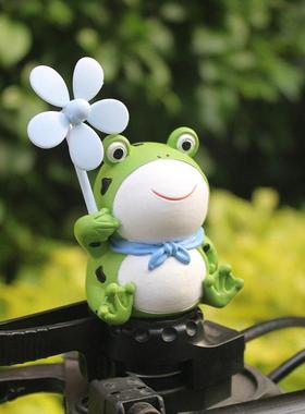 可爱卖崽小青蛙风车竹蜻蜓电瓶自行汽车载电动摩托装饰品送闺蜜礼