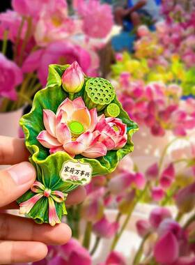 【家荷万事兴】荷花花束创意平面