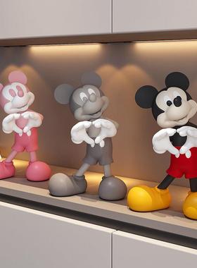 2025新款组合米奇玄关摆件入门轻奢高档鞋柜房间书桌办公桌装饰品