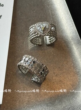 重工珠链宽边爱心戒指超显质感