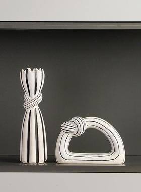 高档现代抽象艺术个性小众家居装饰品酒柜客厅高级感轻奢软装摆件