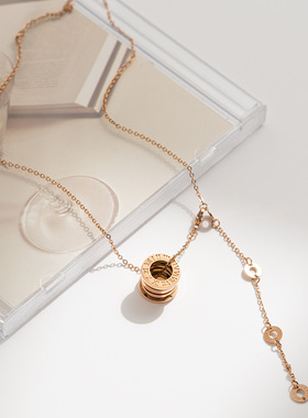 个性时尚弹簧小蛮腰钛钢项链女小众轻奢不掉色百搭锁骨链网红饰品