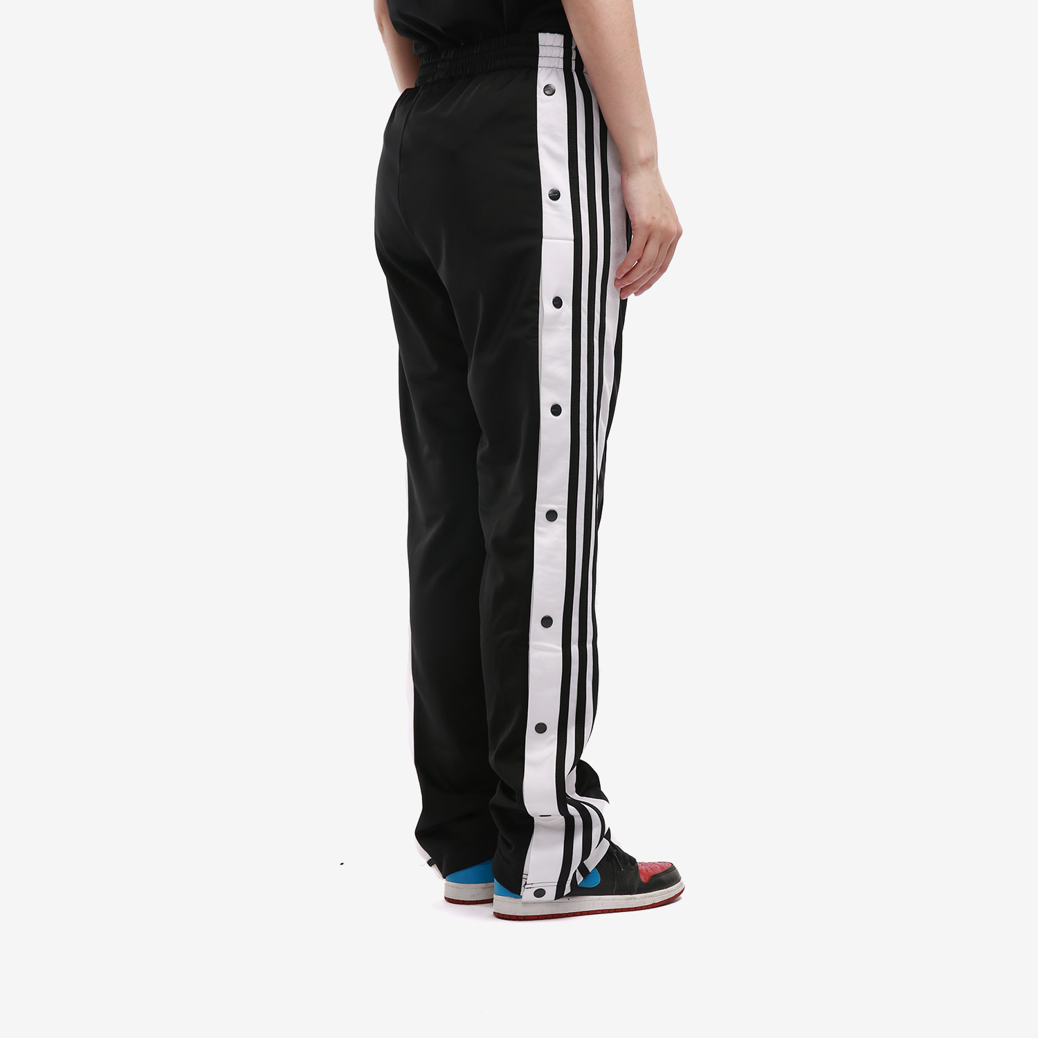 Adidas/阿迪达斯正品 当季新款三叶草女子侧开排扣阔腿长裤GN2807 - 图1