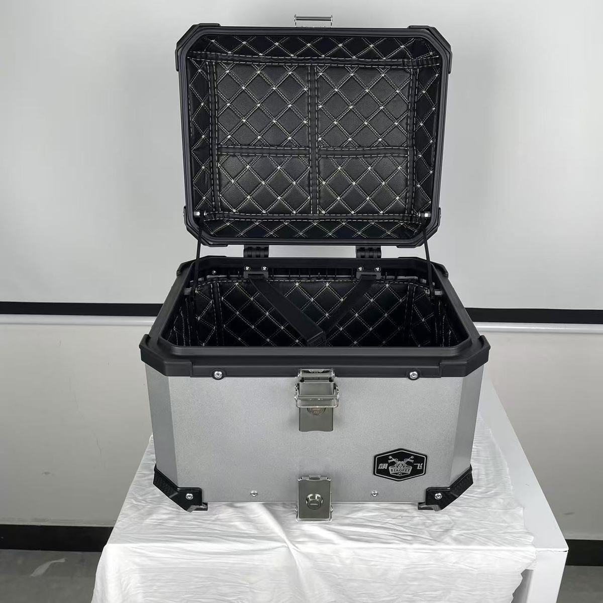 飙飞45L通用电动车尾箱九号后备箱雅迪新国标小牛大号铝合金摩托 - 图2