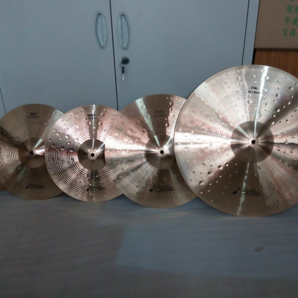 架子鼓镲片套装 铜钹 黄铜 青铜款式爵士鼓金属演奏型共鸣,淘宝优惠券,粉丝福利购,淘宝优惠卷