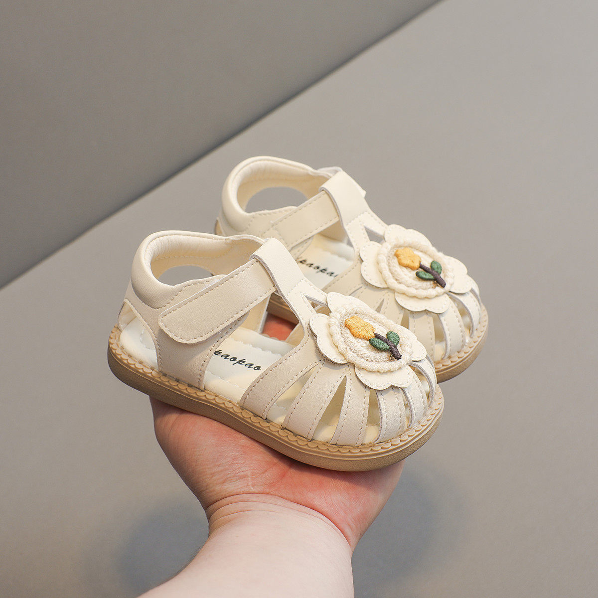 女宝宝软底学步凉鞋2025年夏季新款儿童时尚绣花公主凉鞋沙滩凉鞋,淘宝优惠券,粉丝福利购,淘宝优惠卷