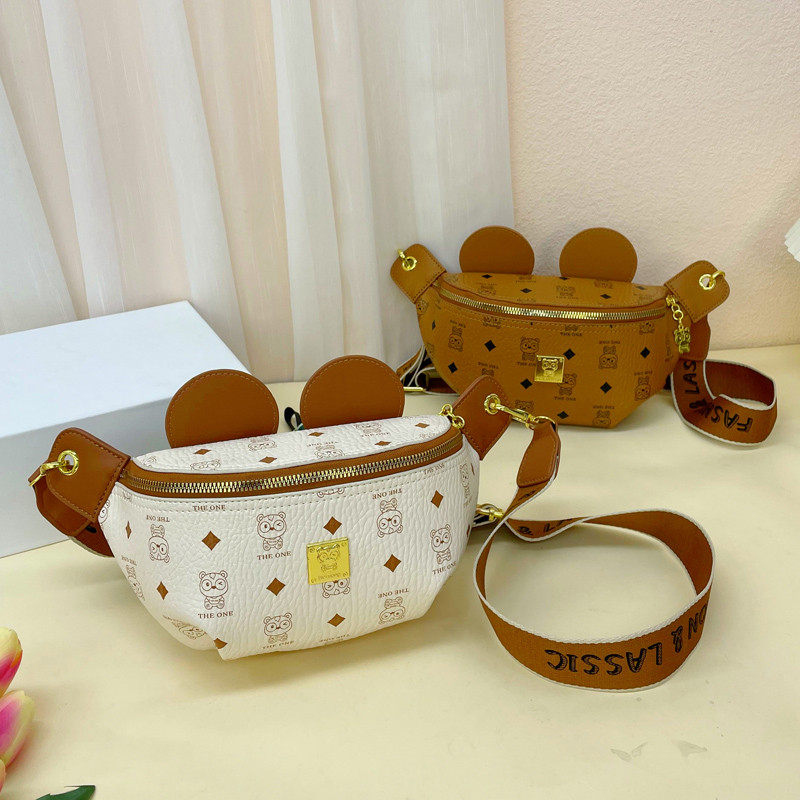 比尔熊夏季可爱胸前胸包流行小包包2023新款少女宽肩带腰包斜挎包,淘宝优惠券,粉丝福利购,淘宝优惠卷