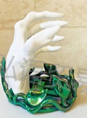 新款创意瓶子支架万圣节桌面装饰绿色底座白色女巫手树脂摆件