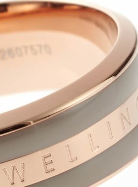 日本直邮Daniel Wellington Emily 女士戒指 (DW00400058)来自知