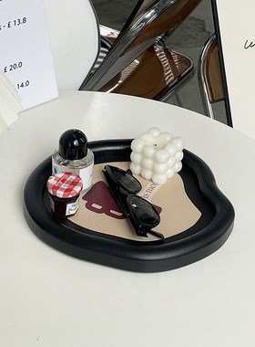 化妆品入户玄关钥匙收纳摆件皮革托盘高级感轻奢S高档书桌面置物