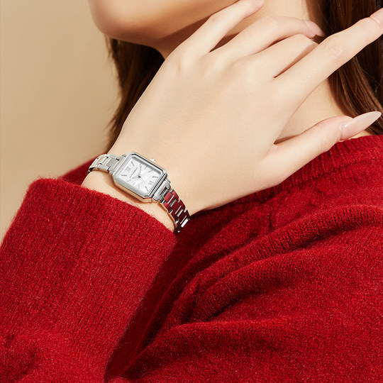 European and American watch KatieErmilio