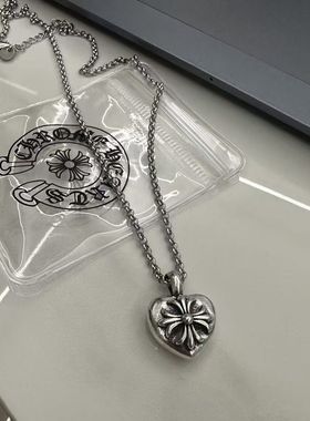 复古做旧爱心十字架项链