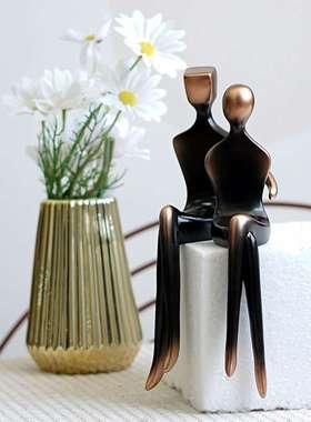 创意抽象情侣人物艺术雕塑欧式家居书房柜边树脂工艺品坐桌边摆件