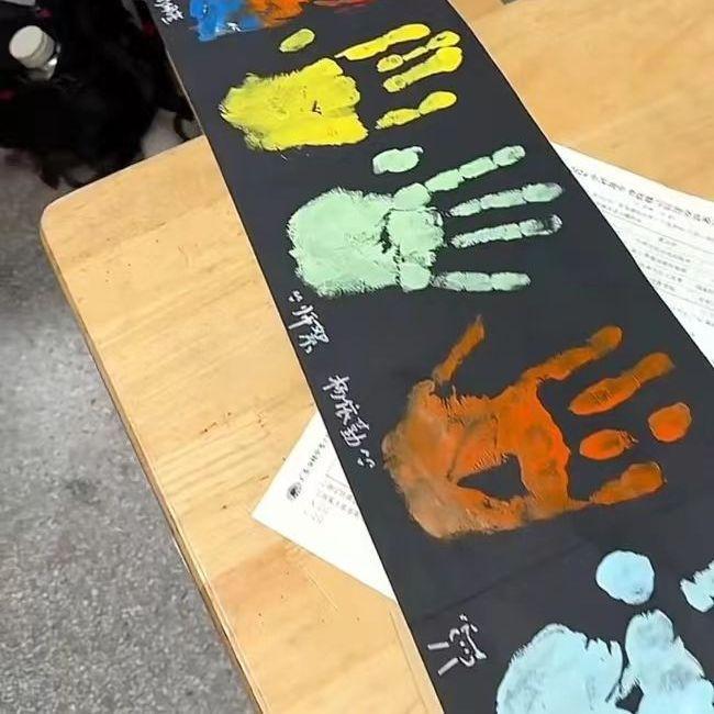 手印画diy多人印泥纪念画手掌手膜宿舍闺蜜手工油画礼物毕业画本 - 图1