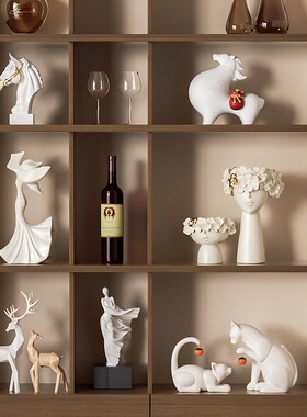 客厅饰品摆件高级感小众艺术软装轻奢家居电视背景墙酒柜工艺品