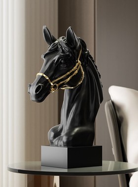 高级感艺术马头摆件石膏雕塑软装轻奢客厅酒柜办公室展示柜装饰品