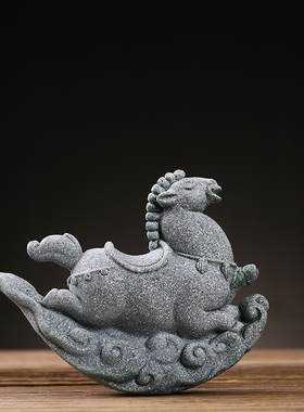 创意可爱摇摇小马家居摆件客厅书房家居装饰品青砂石茶宠摆件精品